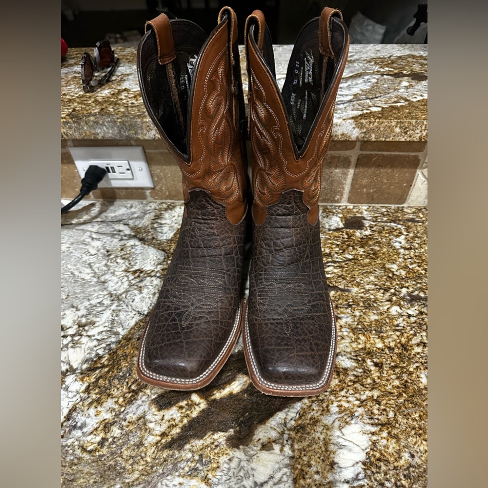 Tony Lamas men’s boots